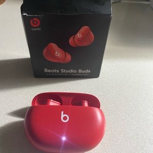 RED BEATS EAR BUDS